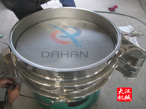 振動(dòng)篩分機(jī) 振動(dòng)篩分機(jī)